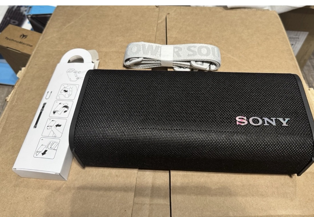 Sony ULT Ultimate Bundle – ULT Tower 10 + ULT 1 + ULT 3 + 2 Free USB-C Cables - Image 11
