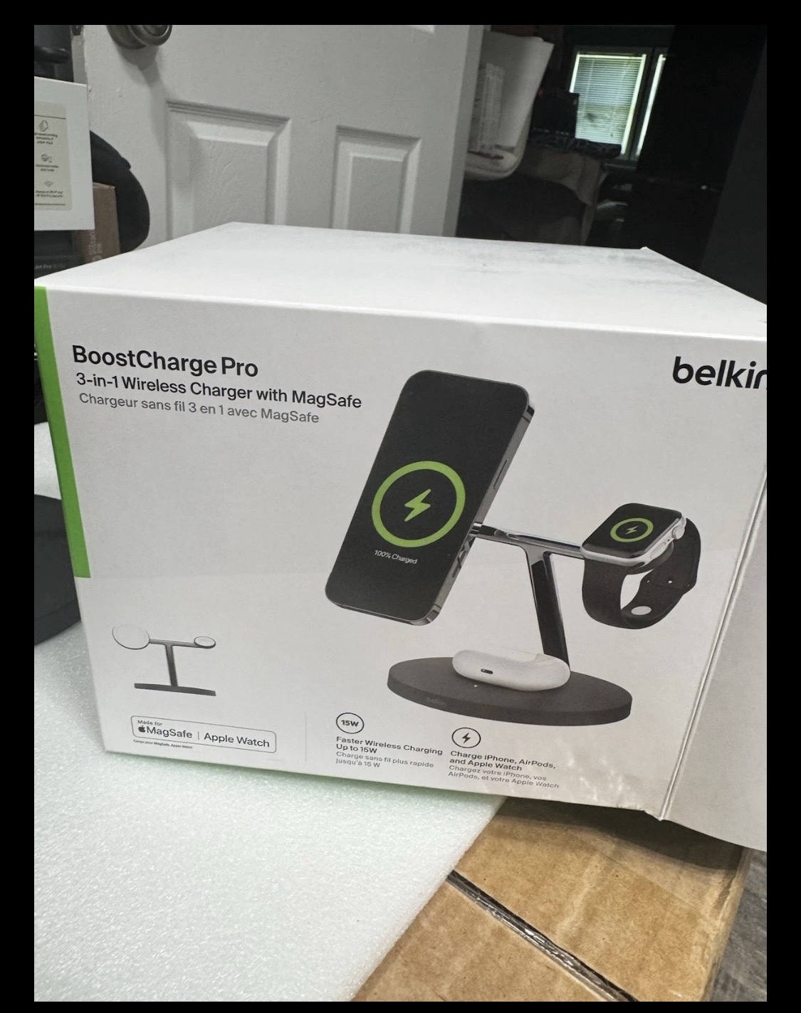 Belkin BoostCharge Pro 3-in-1 MagSafe Wireless Charger 4 iPhone, Watch & AirPod - Image 4