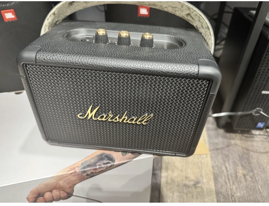 Marshall Kilburn II 2 Wireless Portable Bluetooth Speaker 20+HR, Black and Brass - Image 3