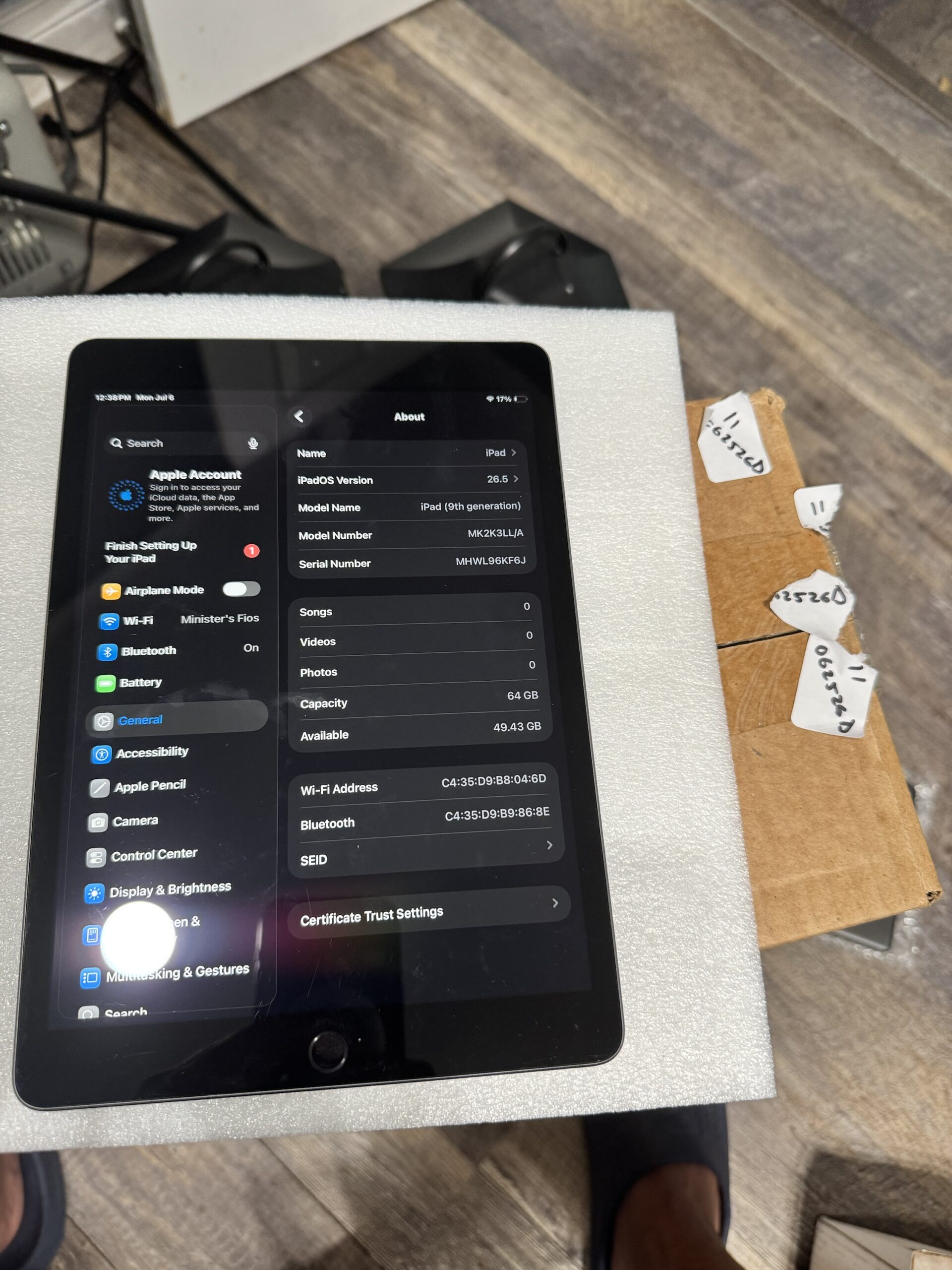 Apple iPad 9th Gen 64GB Wi-Fi + Cellular Space Gray 10.2” Tablet (Unlocked if Applicable) - Image 4