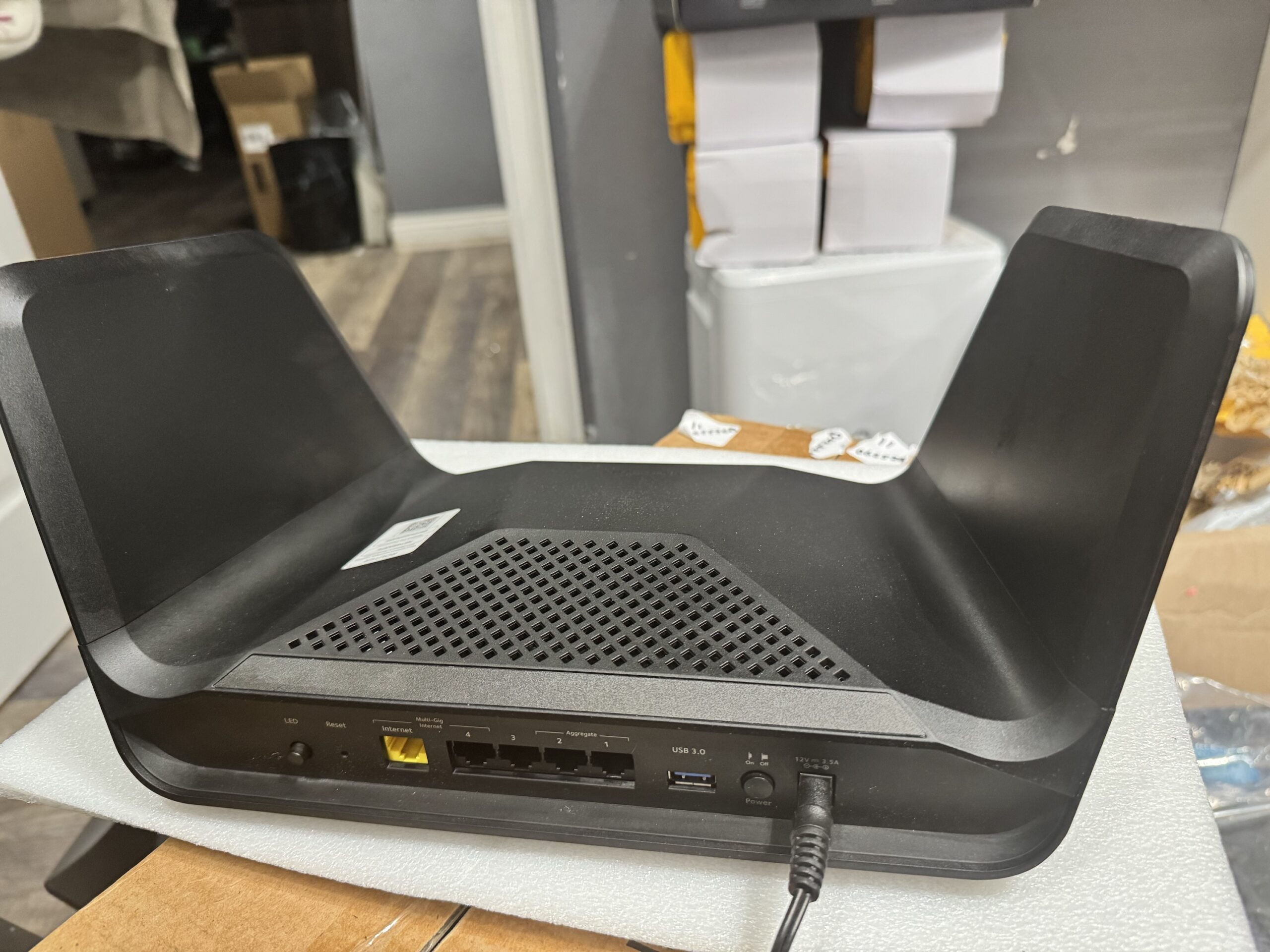 NETGEAR Nighthawk AX8 AX6200 WiFi 6 Tri-Band Router RAX70 Open Box - Image 8