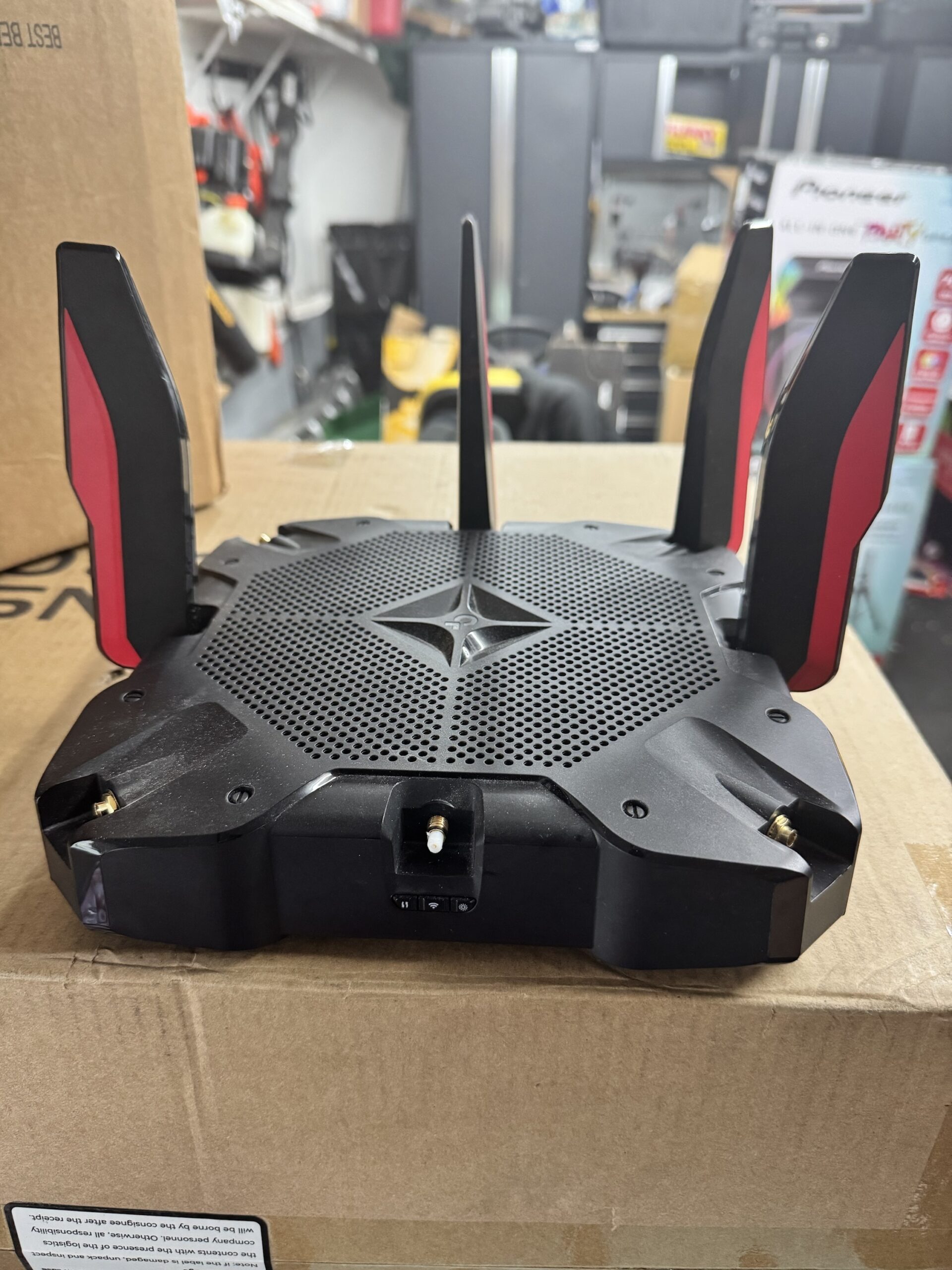 TP-Link Archer AX11000 AX11000 Tri-Band WiFi 6 Gaming Router - Image 4