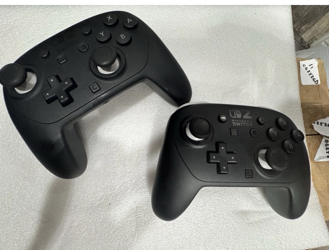 Nintendo Switch Wireless Controller - Black (HACAFSSKA) - Image 2